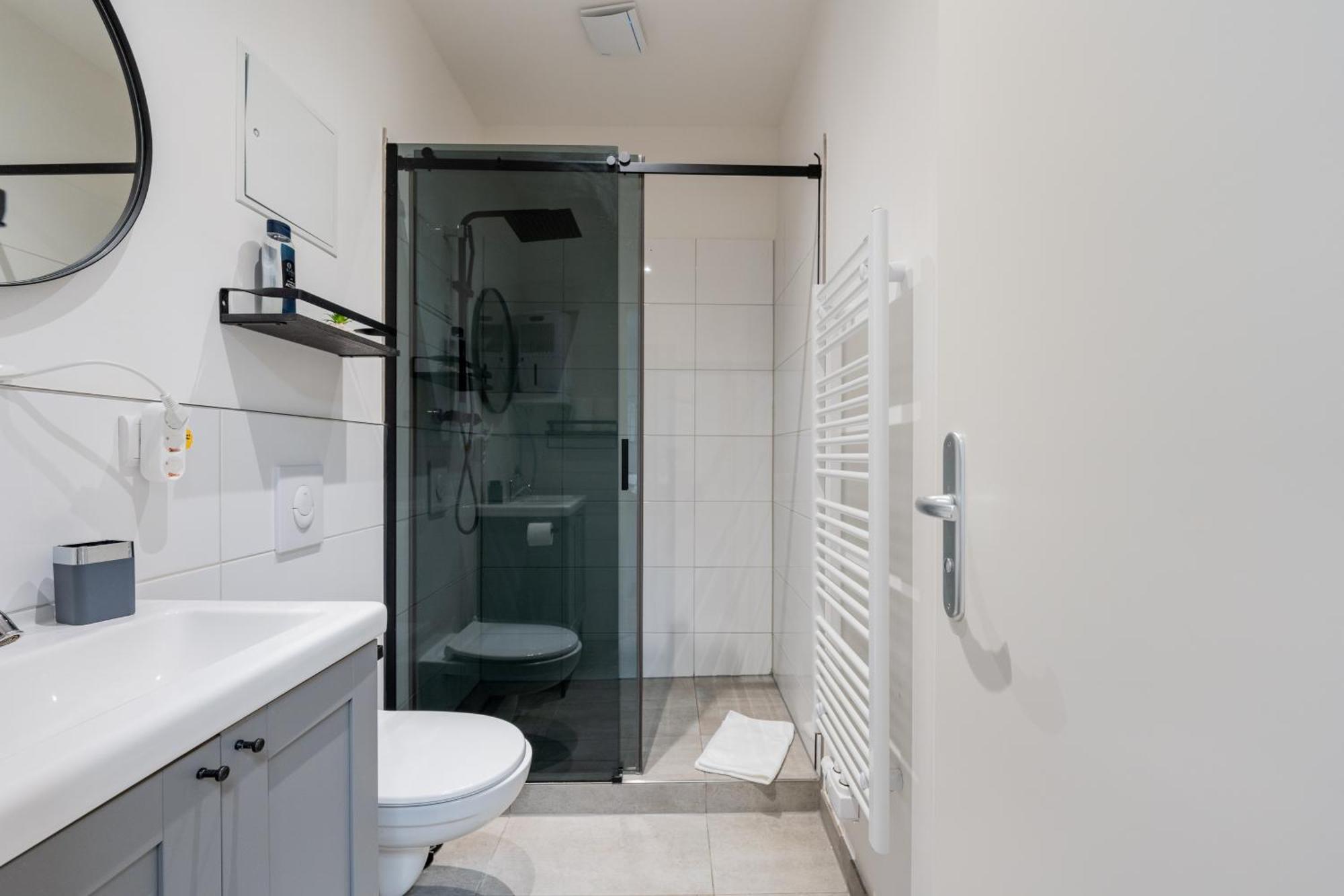 2 Bedroom Flat In Trendy Area / Self Check-in Appartamento Berlino