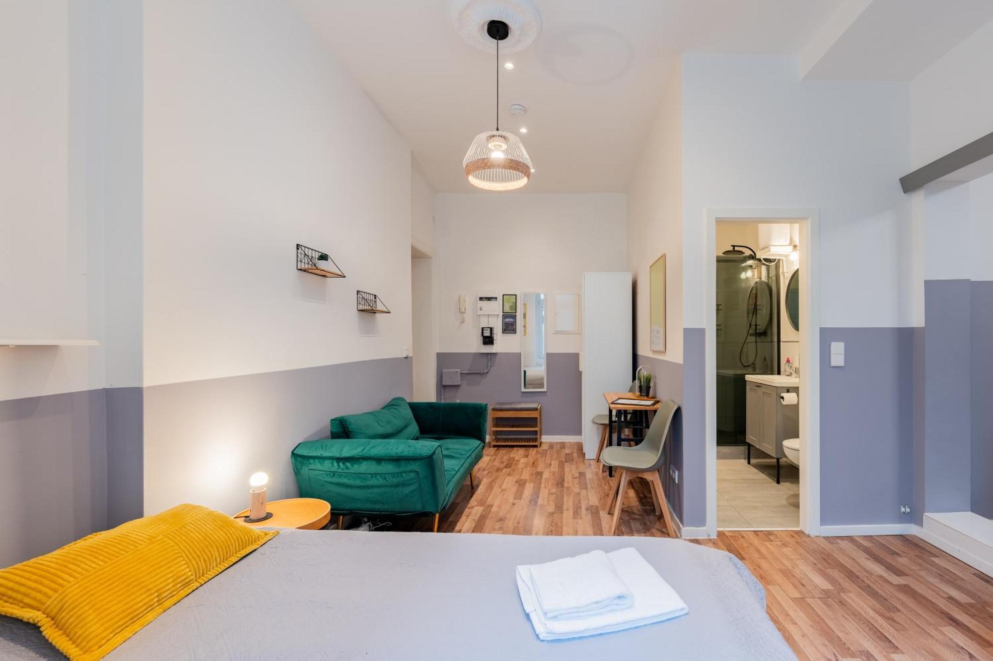 2 Bedroom Flat In Trendy Area / Self Check-in